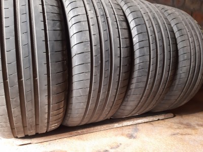 GoodYear Eagle F1   . //. 245/45R 18