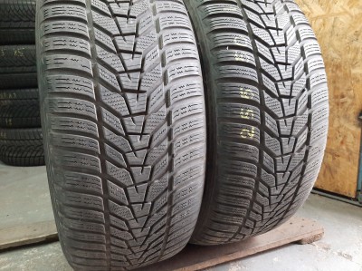 Уживані шини з Європи Hankook Winter I Cept Evo 3x … 255/55 R 18 Шини на авто в хорошому стані Hankook Winter I Cept Evo 3x … шириною 255 висотою 55 радіусом R 18 низькі ціни