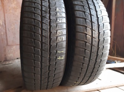 Уживані шини з Європи Falken HS449 Eurowinter 225/65 R 17 Шини на авто в хорошому стані Falken HS449 Eurowinter шириною 225 висотою 65 радіусом R 17 низькі ціни