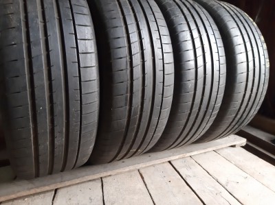 Good Year Eagle F1 Asymmetric   .. 235/55R 19