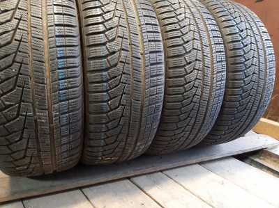 Шини на авто в хорошому стані Hankook Winter I`cept EVO 2  шириною 205 висотою 45 радіусом R 17 низькі ціни