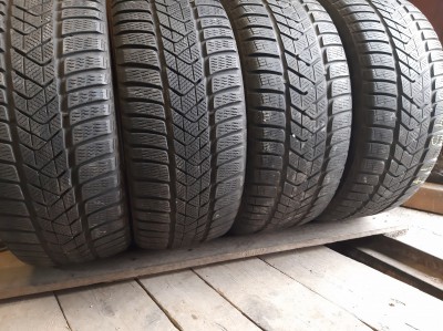 Pirelli Sottozero 3 //  … 225/45R 17
