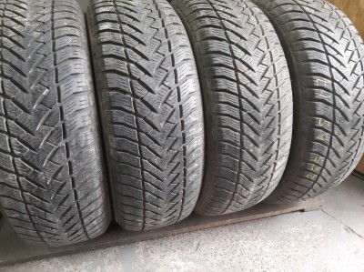 GoodYear Ultra Grip    …  /// 255/65R 17
