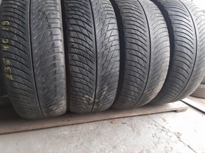 Michelin Pilot Alpin 5   ..  .. 235/40R 19