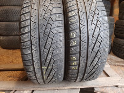 Pirelli Sottozero Winter 210   . . . . 235/60R 16
